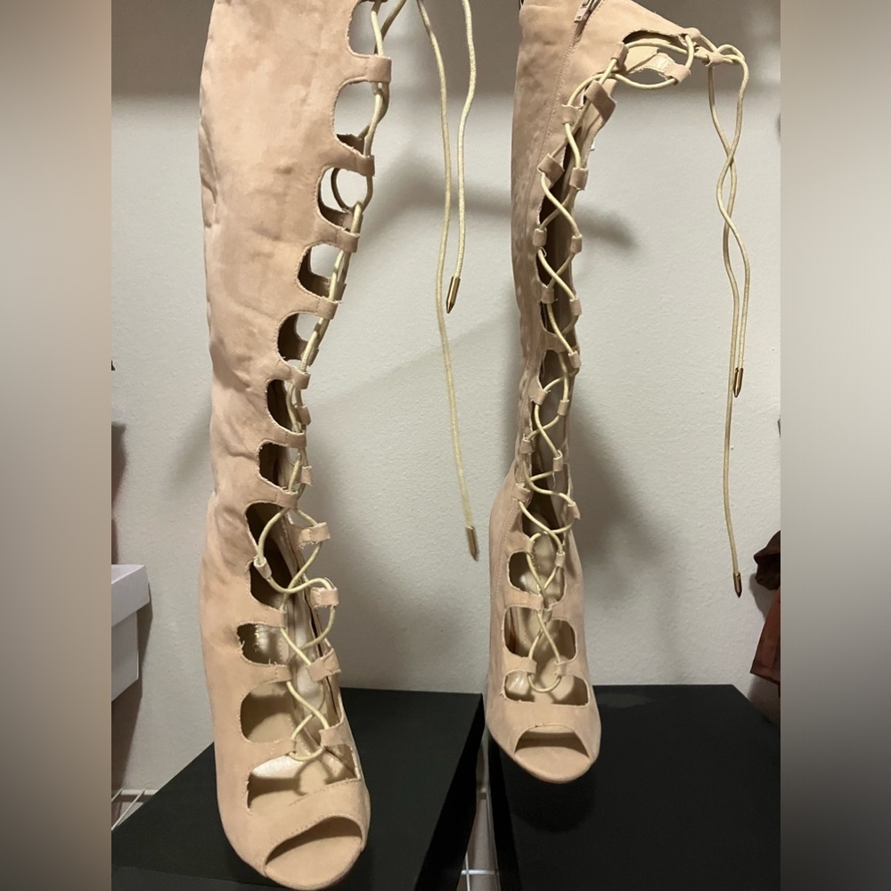 Shoe Republic LA mirren suede boots.  Size-9 never worn